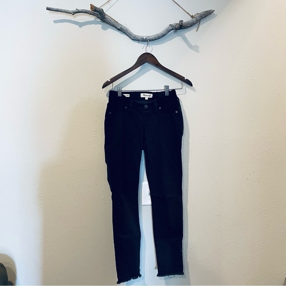 Madewell Maternity Side-Panel Skinny Jeans in Berkeley Wash: Adjustable Edition - Picture 4 of 11